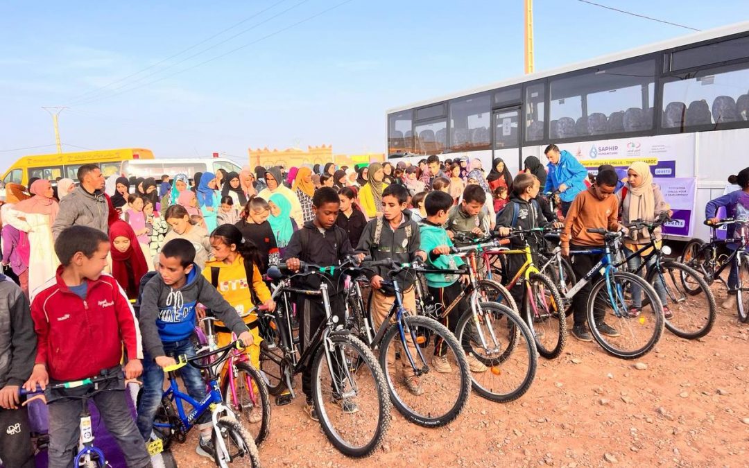 Saphir sur le chemin de l'école